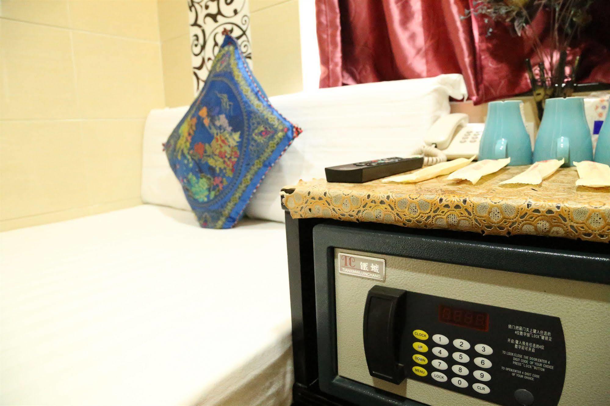 Euro Hostel Hong Kong Esterno foto